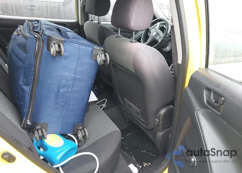 2004 Toyota Matrix Standard z USA, uszkodzony, nr VIN 2T1KR32E64C197860